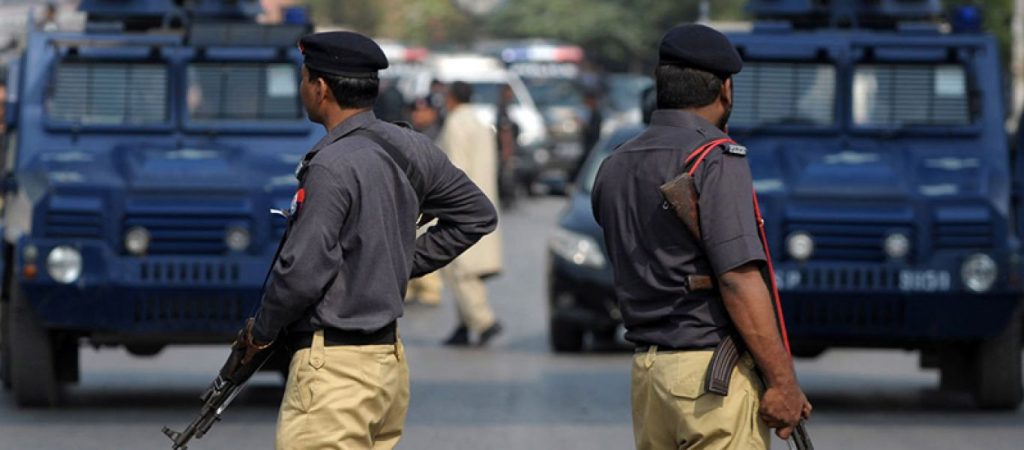 Πακιστάν: Εννέα αστυνομικοί νεκροί σε επίθεση αυτοκτονίας