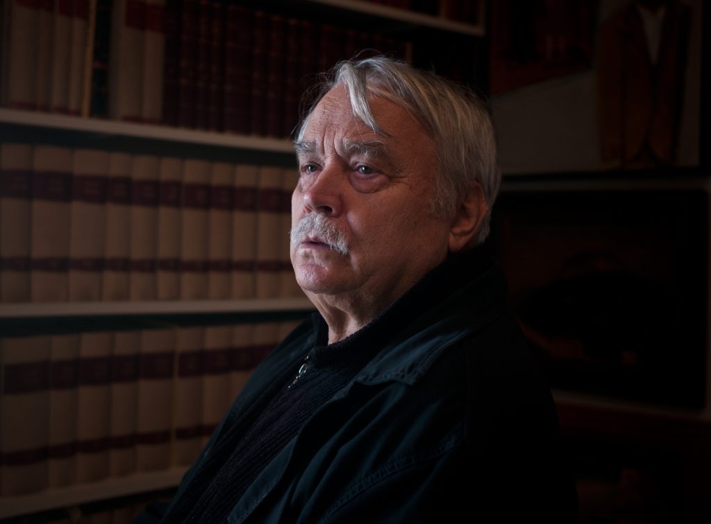 «Έφυγε» από τη ζωή σε ηλικία 79 ετών ο βραβευμένος σκηνοθέτης και συγγραφέας Λάκης Παπαστάθης (βίντεο)