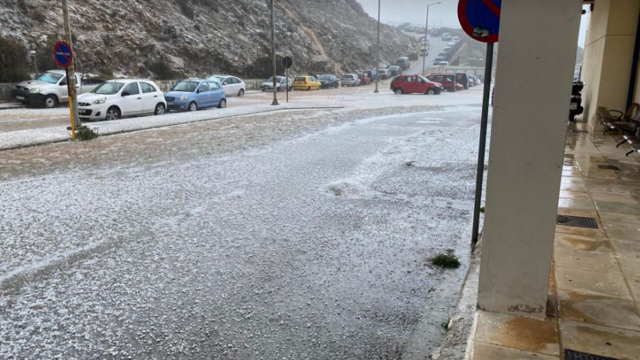 Έντονη χαλαζόπτωση στην Ικαρία – Στα «άσπρα» ντύθηκε το αεροδρόμιο (βίντεο)