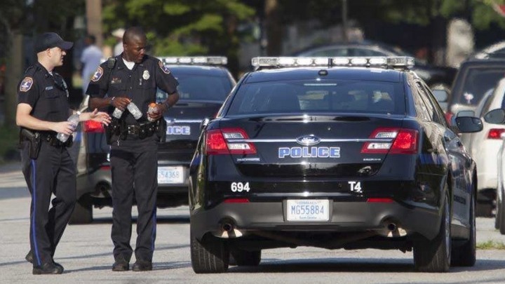 ΗΠΑ: Τρεις τραυματίες αστυνομικοί από σφαίρες στο Λος Άντζελες – Σε εξέλιξη επιχείρηση για τη σύλληψη του δράστη