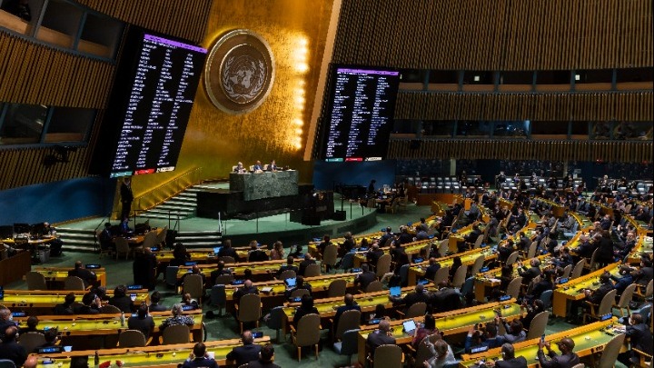 Το Συμβούλιο Ασφαλείας του ΟΗΕ παρατείνει για έναν χρόνο τις κυρώσεις στο Σουδάν