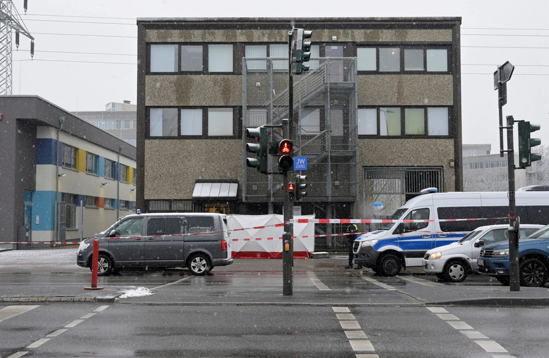 Αμβούργο: Οκτώ οι νεκροί από την επίθεση σε κέντρο των Μαρτύρων του Ιεχωβά