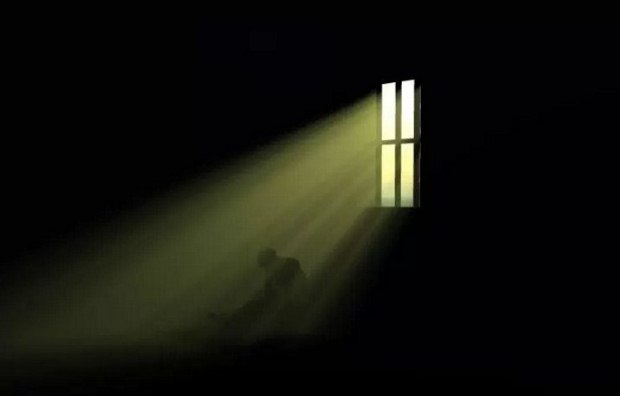 Θεραπείες του σκοταδιού: Tι ακριβώς είναι και πώς μπορούν να σε ωφελήσουν;