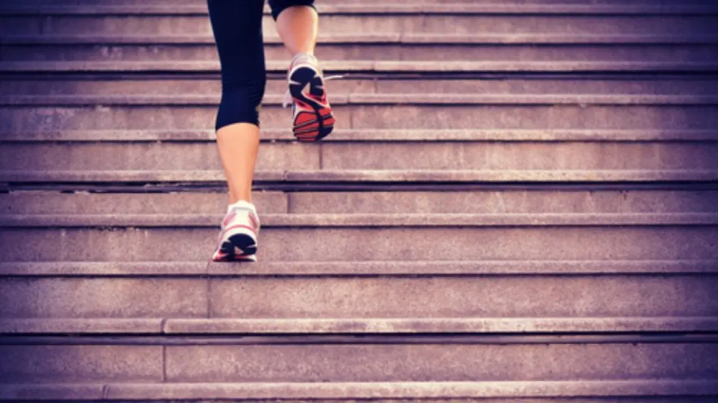Όλα όσα πρέπει να ξέρετε για την cardio άσκηση στις σκάλες: Ανεβαίνοντας και κατεβαίνοντας… ορόφους