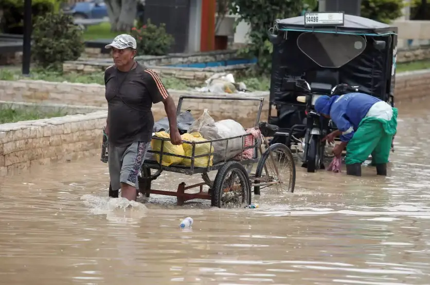 Περού: Τουλάχιστον έξι νεκροί από τον κυκλώνα «Γιάκου»