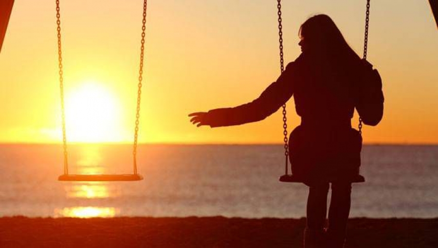 Χρόνια μοναξιά: Πώς μπορεί να βλάψει την υγεία σε αυτούς που την βιώνουν