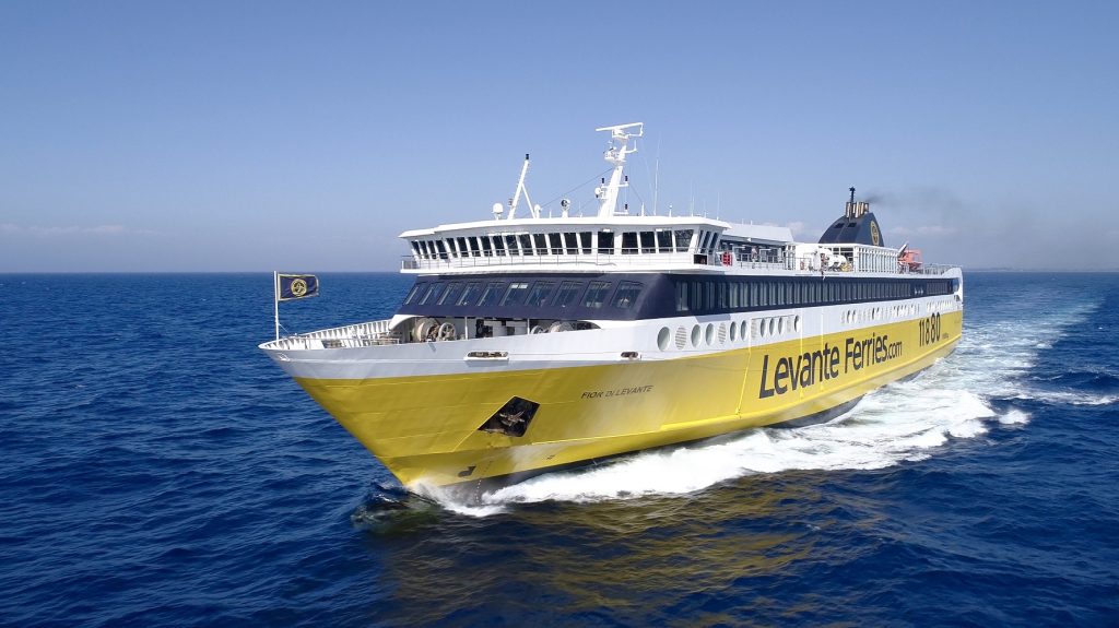 Φάρσα το τηλεφώνημα για βόμβα στα πλοίο «Fior di Levante» – Επέστρεψε στα δρομολόγια