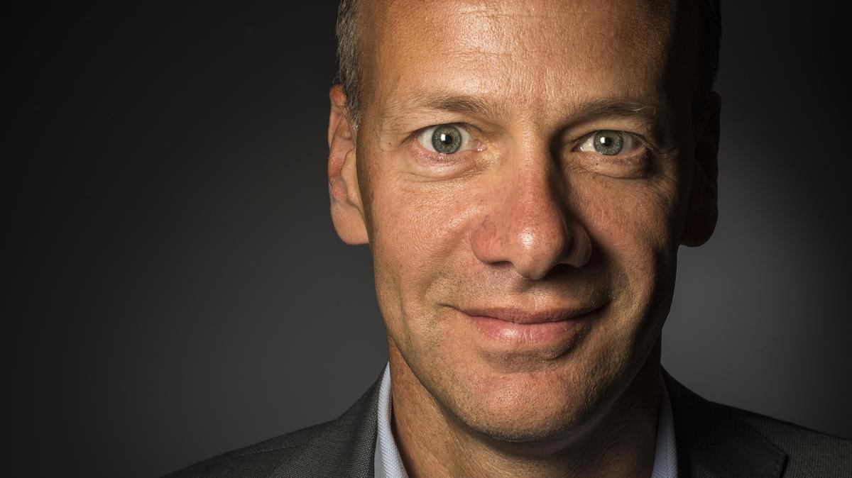 Γκρεγκ Μπέκερ: Ο CEO της SVB πούλησε μετοχές ύψους 3,5 εκατ. $ λίγες εβδομάδες πριν την κατάρρευση της τράπεζας