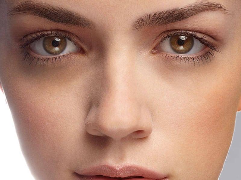 Μαύροι κύκλοι: Το έλαιο που «υπόσχεται» θαύματα και πώς να το χρησιμοποιήσεις