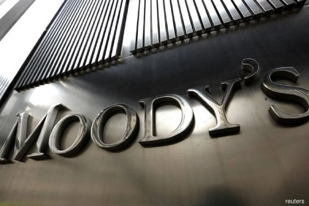 Η Moody’s υποβάθμισε το αμερικανικό τραπεζικό σύστημα: Νέο κτύπημα στην οικονομία των ΗΠΑ