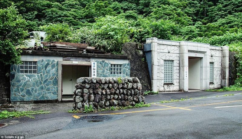 Θυμίζουν έργα τέχνης: Οι πιο περίεργες δημόσιες τουαλέτες βρίσκονται στο Τόκιο! (φωτο)