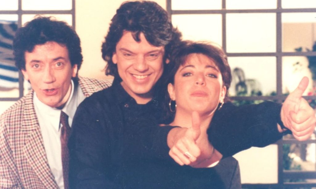 «Οι Απαράδεκτοι»: Δείτε σπάνιο βίντεο από τα γυρίσματα της θρυλικής σειράς (βίντεο)