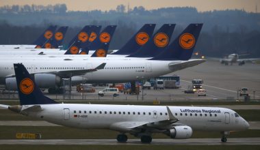 Γερμανία: Συνεχίζονται οι κινητοποιήσεις στα αεροδρόμια – Απεργίες αποφασίζουν και οι αεροσυνοδοί