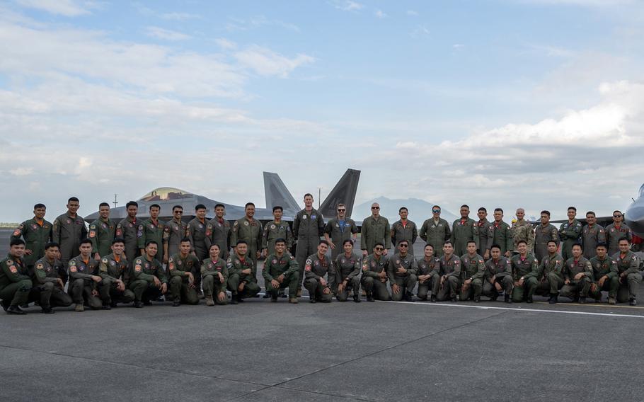 Βάση Κλάρκ Φιλιππίνες:  Αμερικανικά  F-22 «κατηφόρισαν» προς Ειρηνικό λόγω  Κίνας