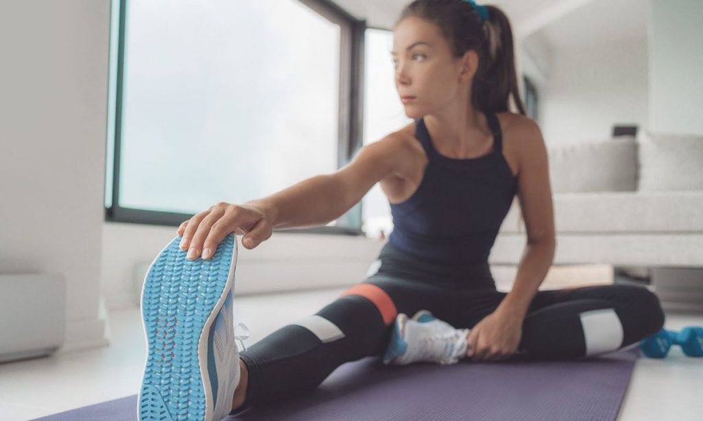 Αυτός είναι ο λόγος που νιώθετε ότι έχετε «σουβλιά» στα πλευρά σας όταν κάνετε γυμναστική