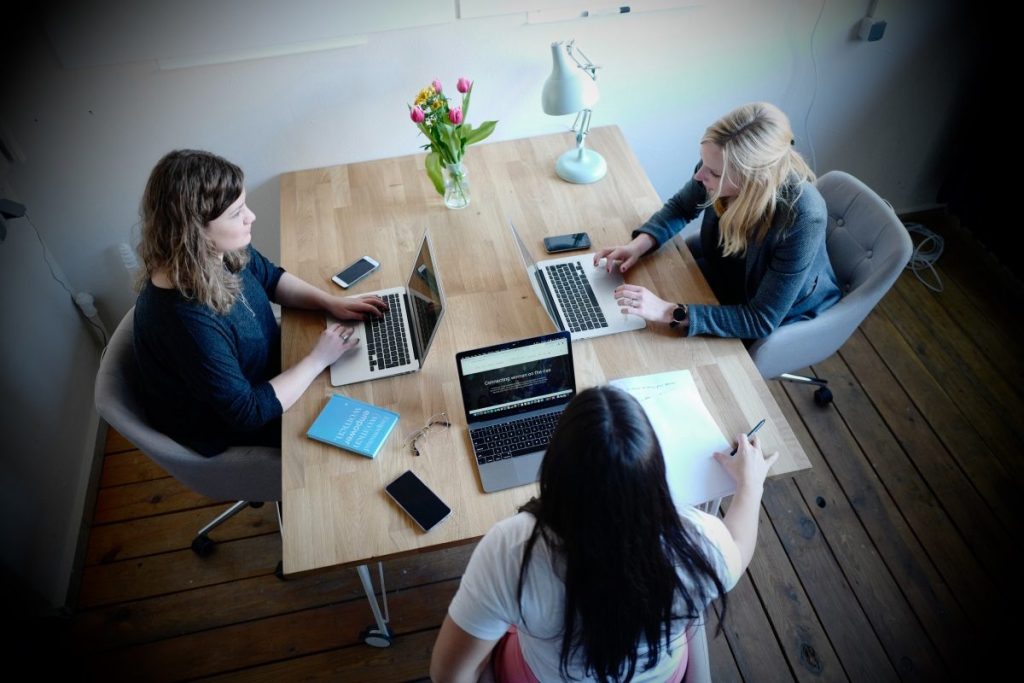 Δουλειά και συνάδελφοι: Πώς μπορείς να τους αντιμετωπίσεις όταν γίνονται αγενείς