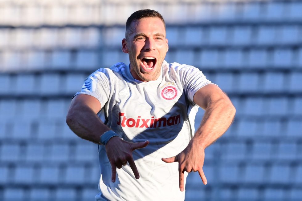 Ελληνικό Πρωτάθλημα: Ο Ολυμπιακός πέρασε νικηφόρα από τον Βόλο στην πρεμιέρα των πλέι οφ (0-3)