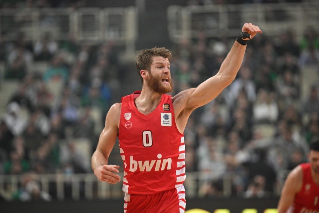 Basket League: Ο Ολυμπιακός νίκησε ξανά τον Παναθηναϊκό και «κλείδωσε» την πρωτιά στην κανονική περίοδο (74-76)