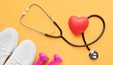 Βραδυκαρδία: Τι προκαλεί χαμηλό καρδιακό ρυθμό – Πότε πρέπει να ανησυχήσετε