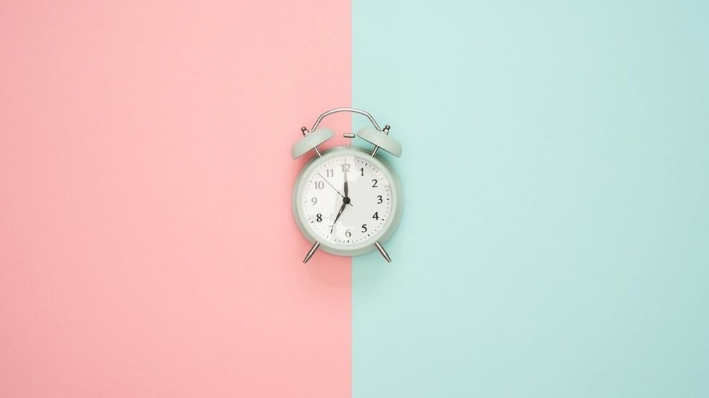 Αλλάζει η ώρα τα ξημερώματα της Κυριακής 26 Μαρτίου – Μία ώρα μπροστά θα πάνε οι δείκτες των ρολογιών