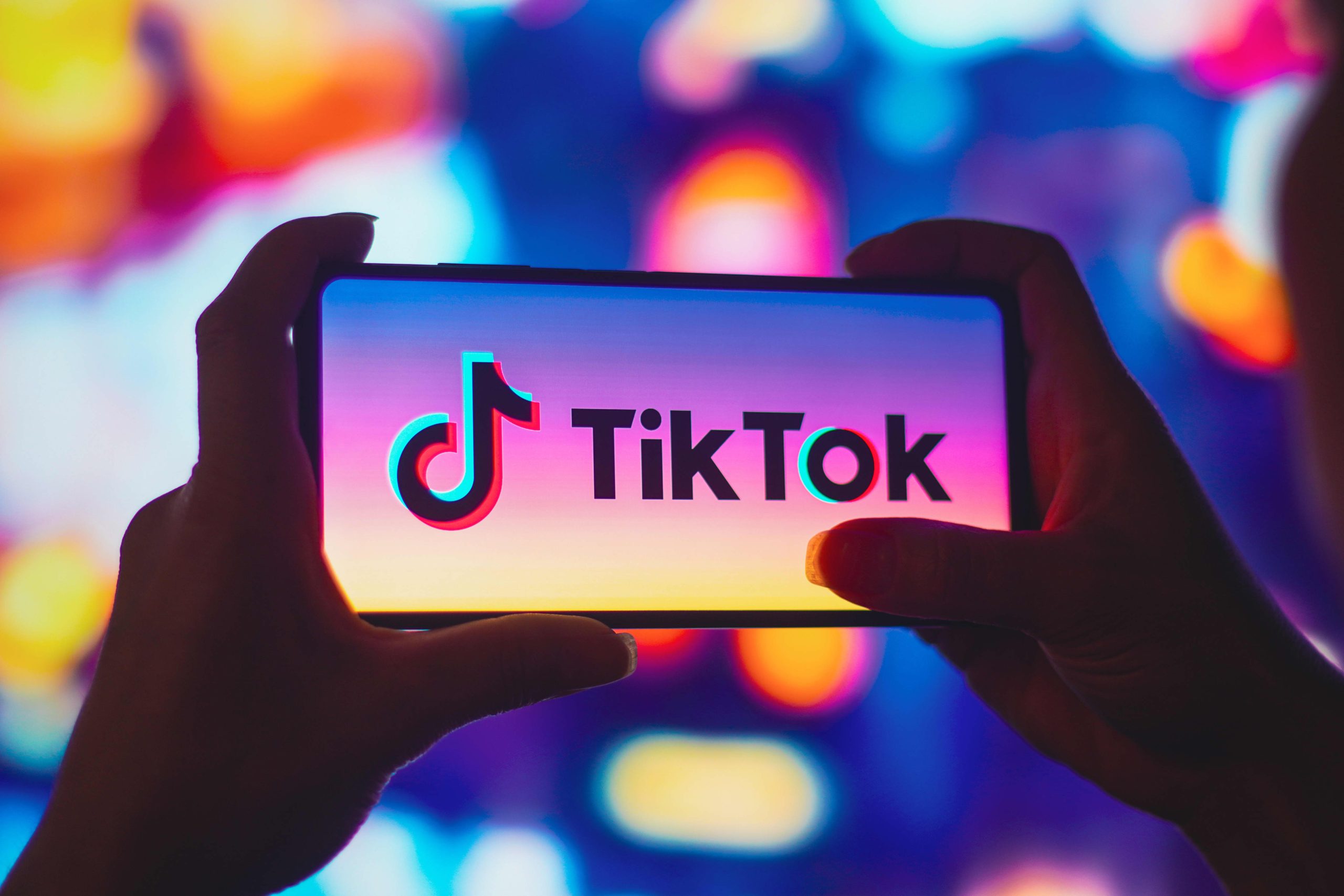 Αυξάνονται οι χώρες που «φρενάρουν» τη χρήση του TikTok – Η στάση των Κινέζων