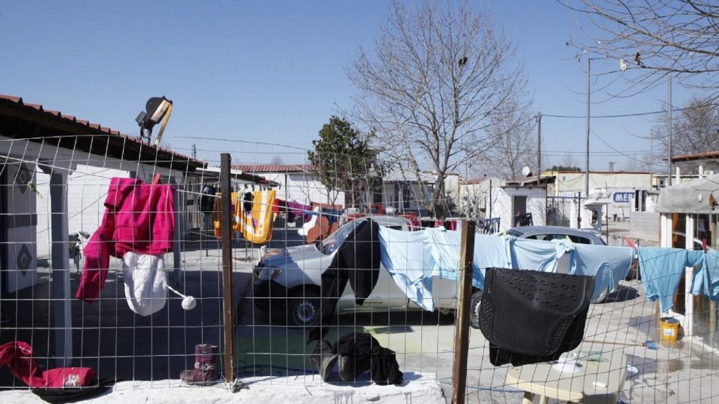 Έφοδος της Αστυνομίας σε καταυλισμό Ρομά στα Διαβατά