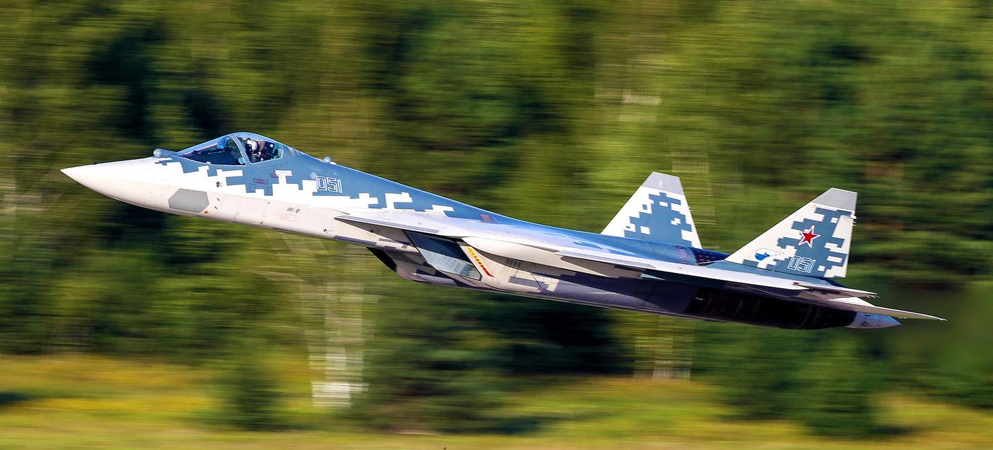 Μαχητικά Su-57 παραδόθηκαν στις ανατολικές βάσεις της Ρωσίας