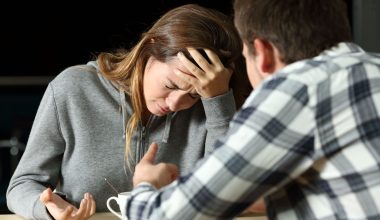 Κρατήστε σημειώσεις – Αυτές είναι οι τέσσερις ερωτήσεις που πρέπει να κάνετε στον εαυτό σας πριν πάρετε διαζύγιο