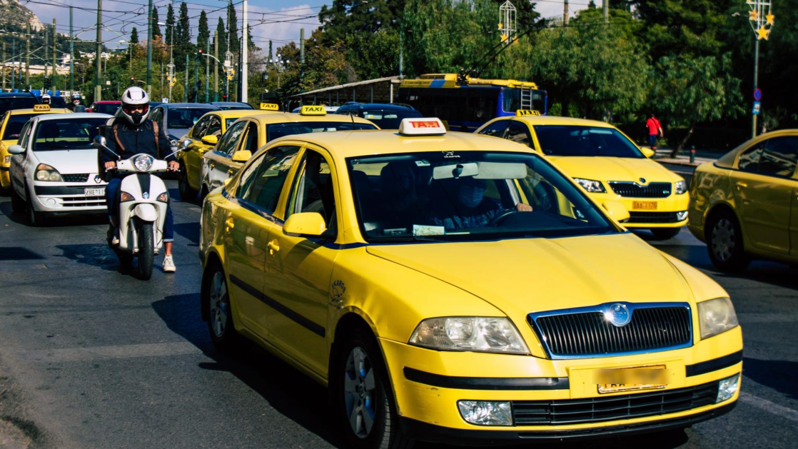 Χωρίς ταξί την Πέμπτη η Αθήνα – 24ωρη απεργία των εργαζομένων
