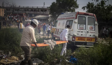 Ινδία: Οκτώ νεκροί και 16 τραυματίες από έκρηξη σε εργοστάσιο κατασκευής πυροτεχνημάτων (βίντεο)
