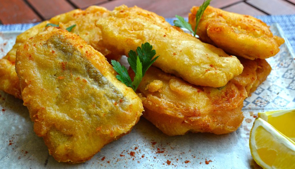 Αυτό είναι το μυστικό για να γίνει ελαφρύ το κουρκούτι στον μπακαλιάρο