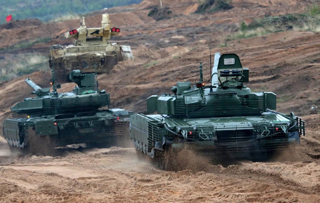 Οι Ρώσοι ετοιμάζονται για τα δυτικά άρματα: Βολή στα 5χλμ. από Τ-90Μ! (βίντεο)