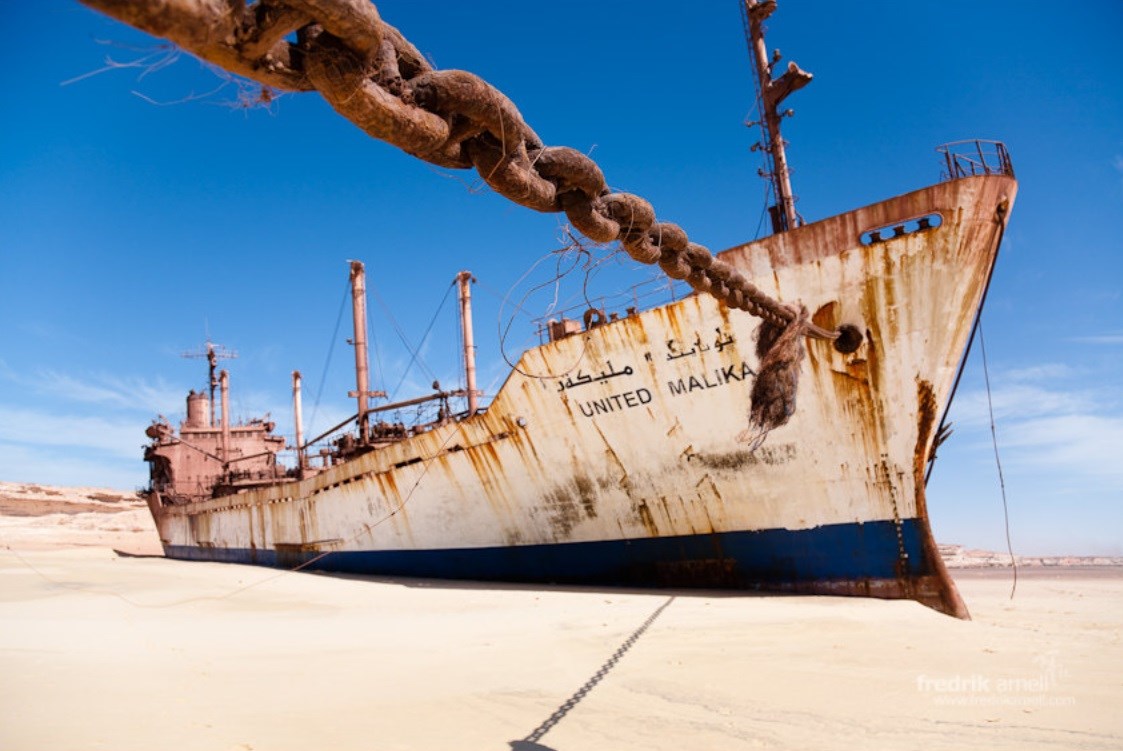 Το μεγαλύτερο «νεκροταφείο» πλοίων του κόσμου βρίσκεται σε μία πόλη 100.000 κατοίκων