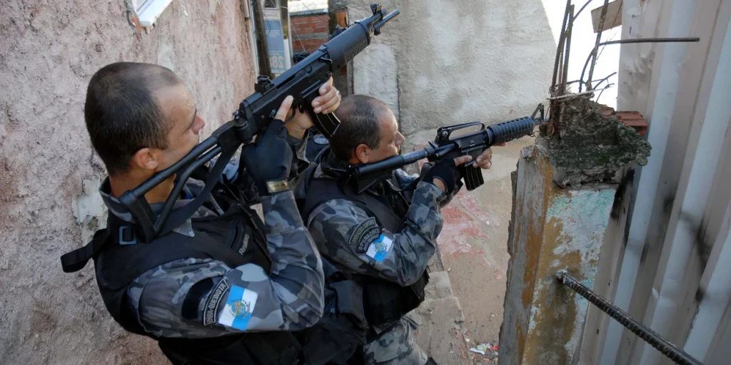 Βραζιλία: Έντεκα νεκροί σε φαβέλα στο Ρίο – Μάχη της αστυνομίας με εμπόρους ναρκωτικών (βίντεο)
