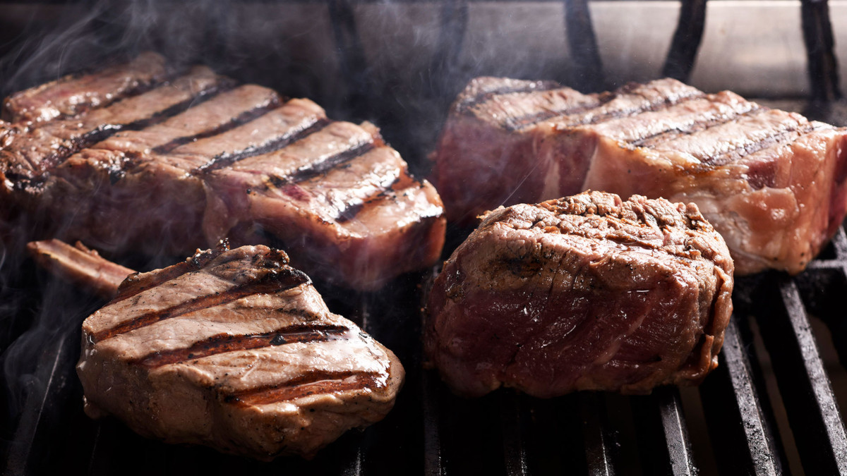 Δείτε τι θα συμβεί στο σώμα σας αν κόψετε το κρέας για έναν χρόνο