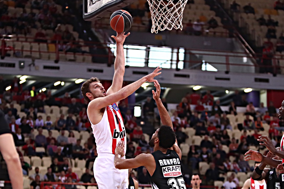 Basket League: Ο Ολυμπιακός επέστρεψε στις νίκες και «διέλυσε» τον ΠΑΟΚ (100-70)