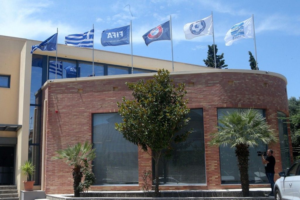 Super League εναντίον ΕΠΟ: «Ευθύνη του Τ.Μπαλτάκου αν θα είναι και οι έξι ομάδες στη συνάντηση με τον Σ.Μπένετ»