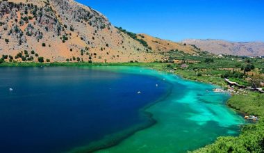 Λίμνη Κουρνά: Ο υδάτινος παράδεισος στα Χανιά που «μαγνητίζει» όποιον τον επισκεφθεί (φώτο)
