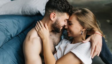 Οι τέσσερις στάσεις που είναι ιδανικές για… ήσυχο σεξ