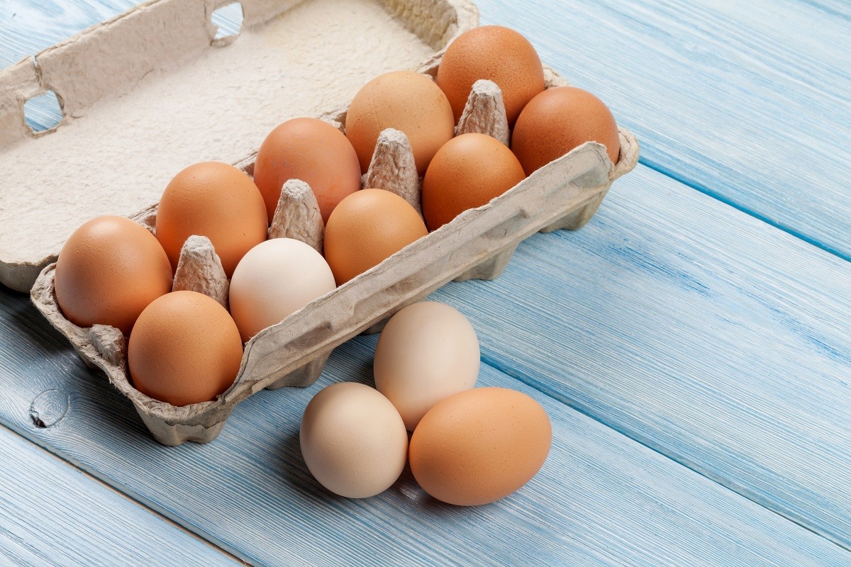 Σε είδος πολυτελείας μετατρέπονται τα αυγά – Στα ύψη η τιμή τους (βίντεο)
