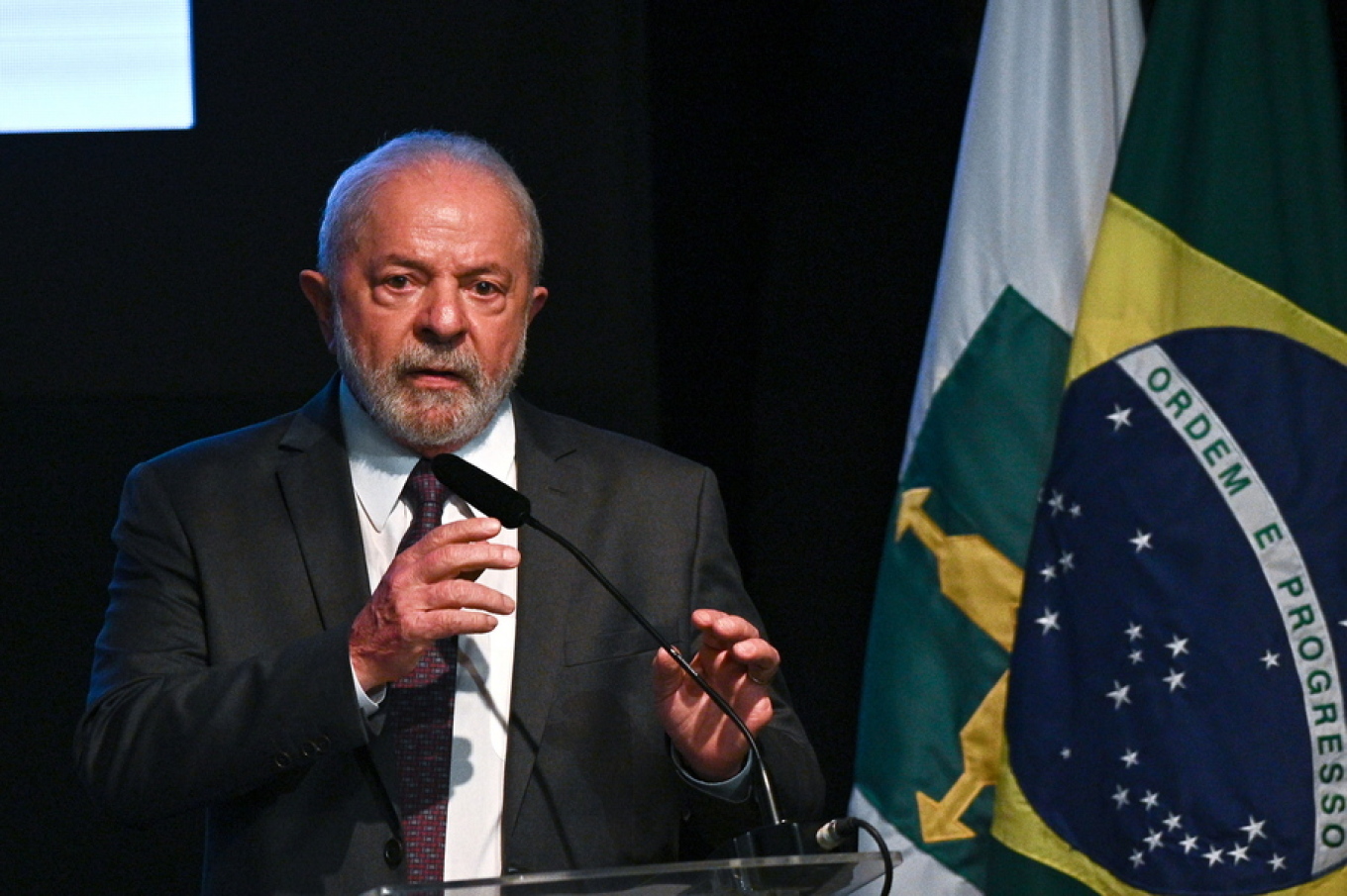 Βραζιλία: Επέστρεψε στα καθήκοντά του ο Λ.Λούλα – Ανάρρωσε από ήπια πνευμονία