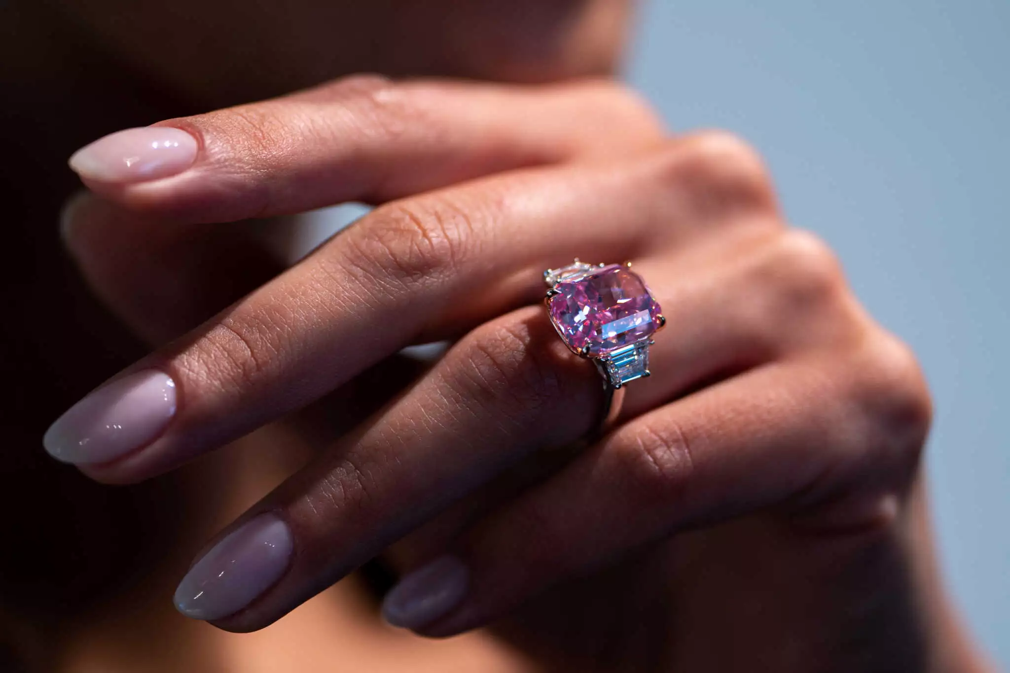 Σε δημοπρασία σπάνιο ροζ διαμάντι στη Νέα Υόρκη – Περίπου 35 εκατ. δολάρια η αξία του