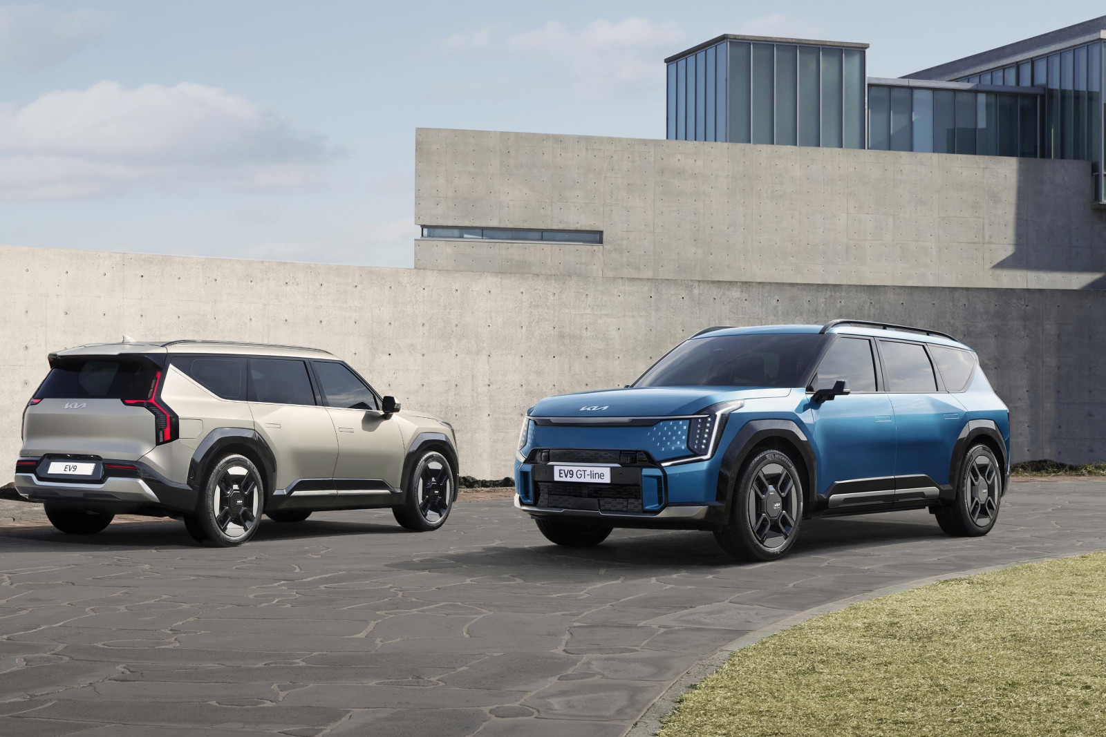 Νέο Kia EV9 με 541 km ηλεκτρικής αυτονομίας
