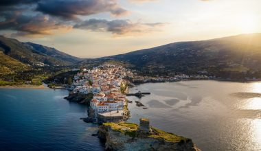Το ελληνικό νησί που βρίσκεται στην κορυφή λίστας με τα επτά καλύτερα του κόσμου