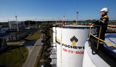 Ρωσία: Η Rosneft υπέγραψε συμβόλαιο με ινδική εταιρεία – Θα αυξήσει σημαντικά τις παραδόσεις ρωσικού πετρελαίου
