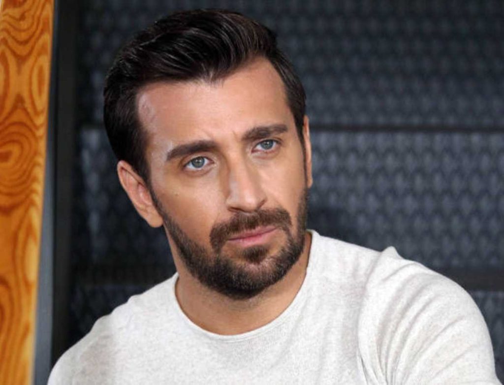 Θάνος Πετρέλης: Η συνάντηση με τον Ντόναλντ Τραμπ στον Λευκό Οίκο – «Αγαπώ τους Έλληνες»