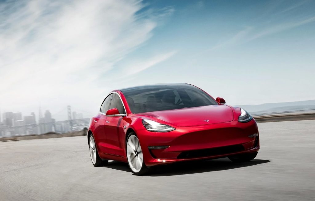 Χάκαραν το Tesla Model 3 σε δυο λεπτά και πλούτισαν!
