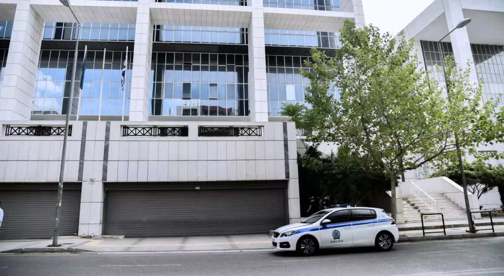 Εντοπίστηκε ύποπτη βαλίτσα στο Εφετείο Αθηνών – Συναγερμός στις Αρχές