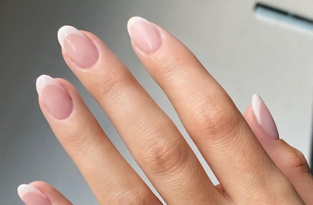 Επτά κόλπα για να κρατήσει όσο το δυνατόν περισσότερο το μανικιούρ και το πεντικιούρ σου