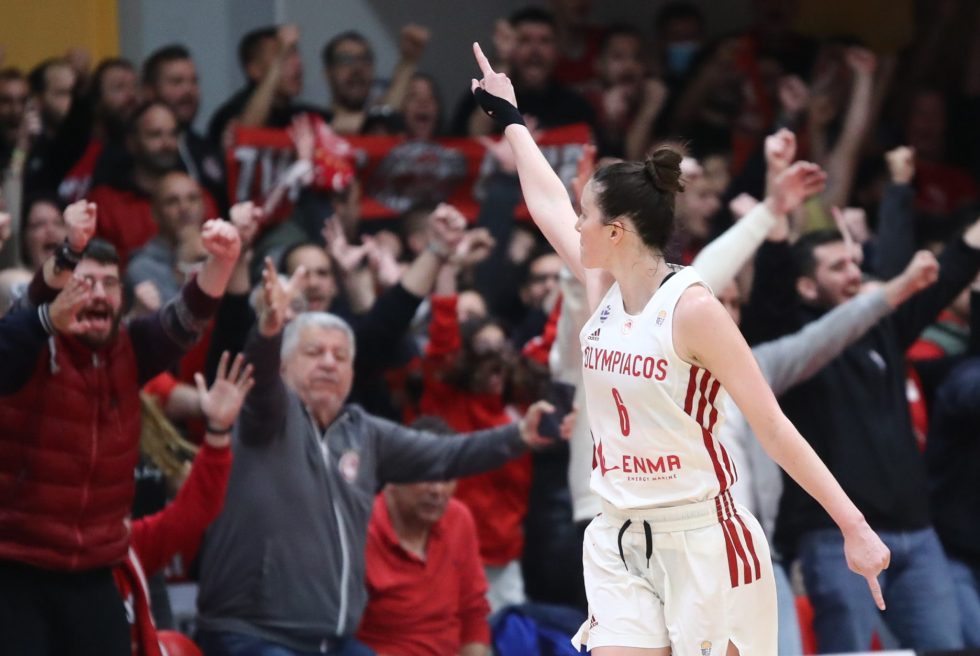 Πρωταθλητής Ελλάδας ο Ολυμπιακός στο μπάσκετ γυναικών για δεύτερη συνεχόμενη χρονιά (βίντεο)